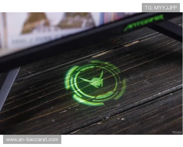 如何在游戏中实现图标的屏幕显示与动态效果设计技巧解析